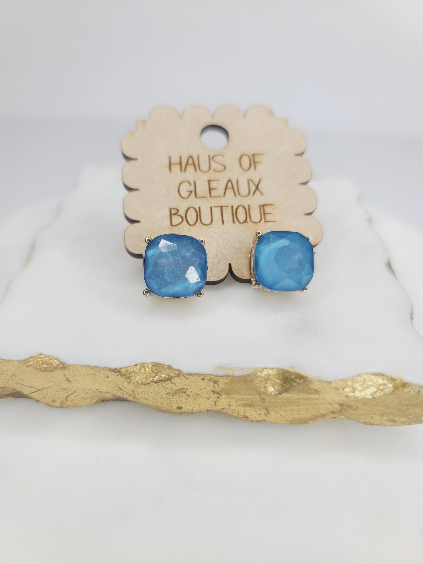 Gleaux Stud Earrings