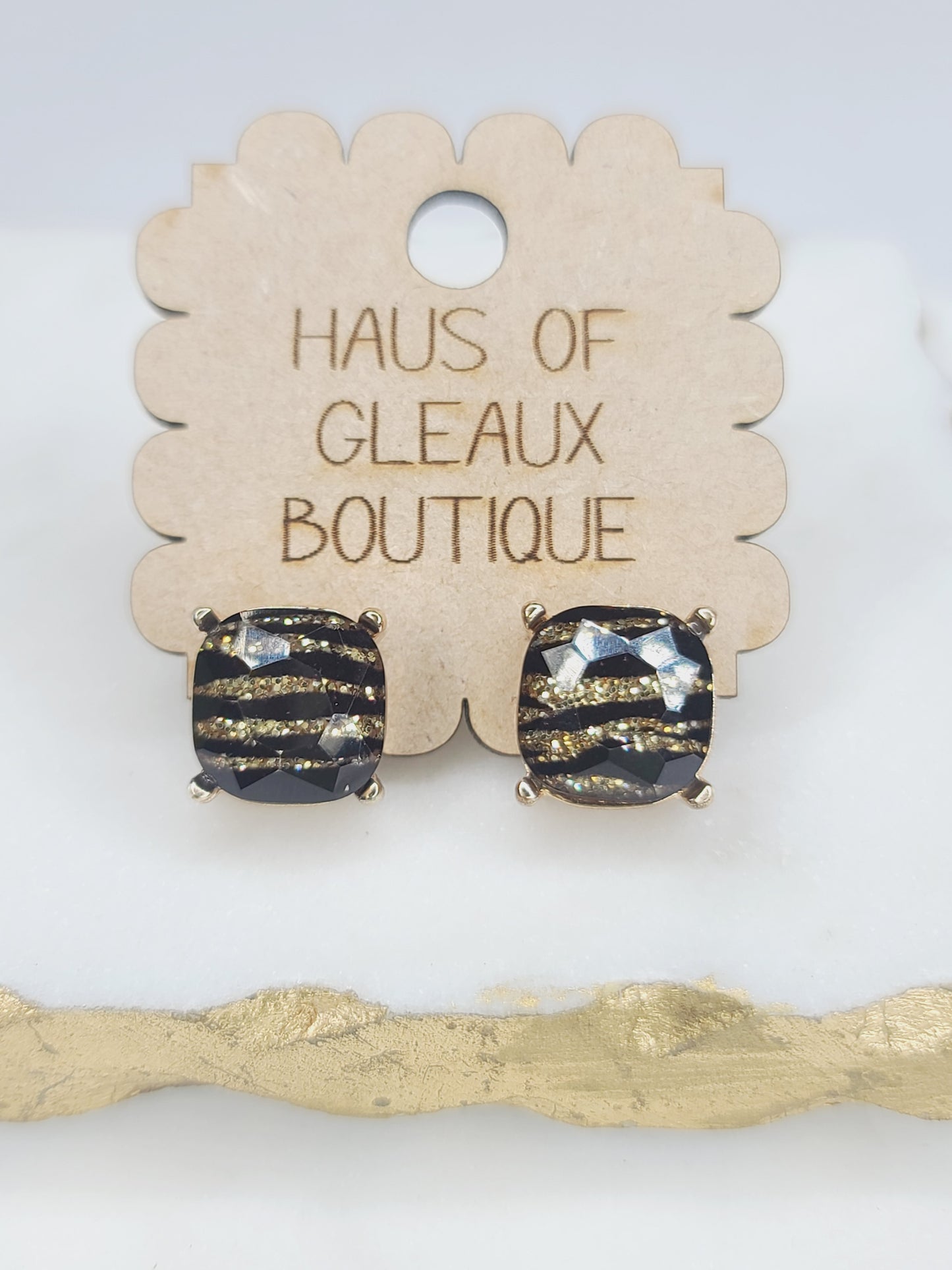 Gleaux Stud Earrings