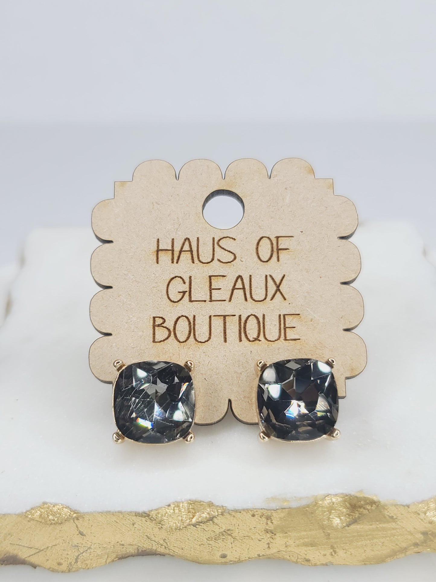 Gleaux Stud Earrings