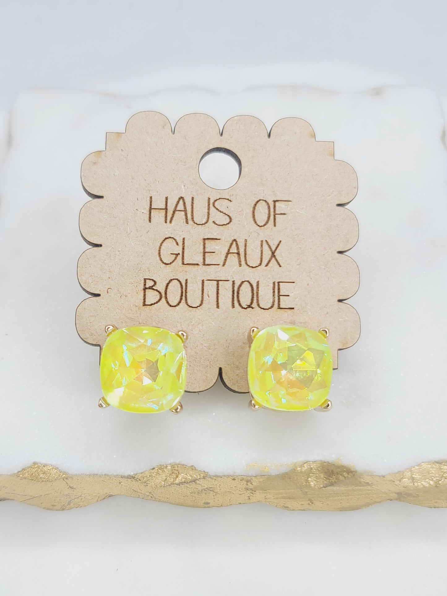 Gleaux Stud Earrings