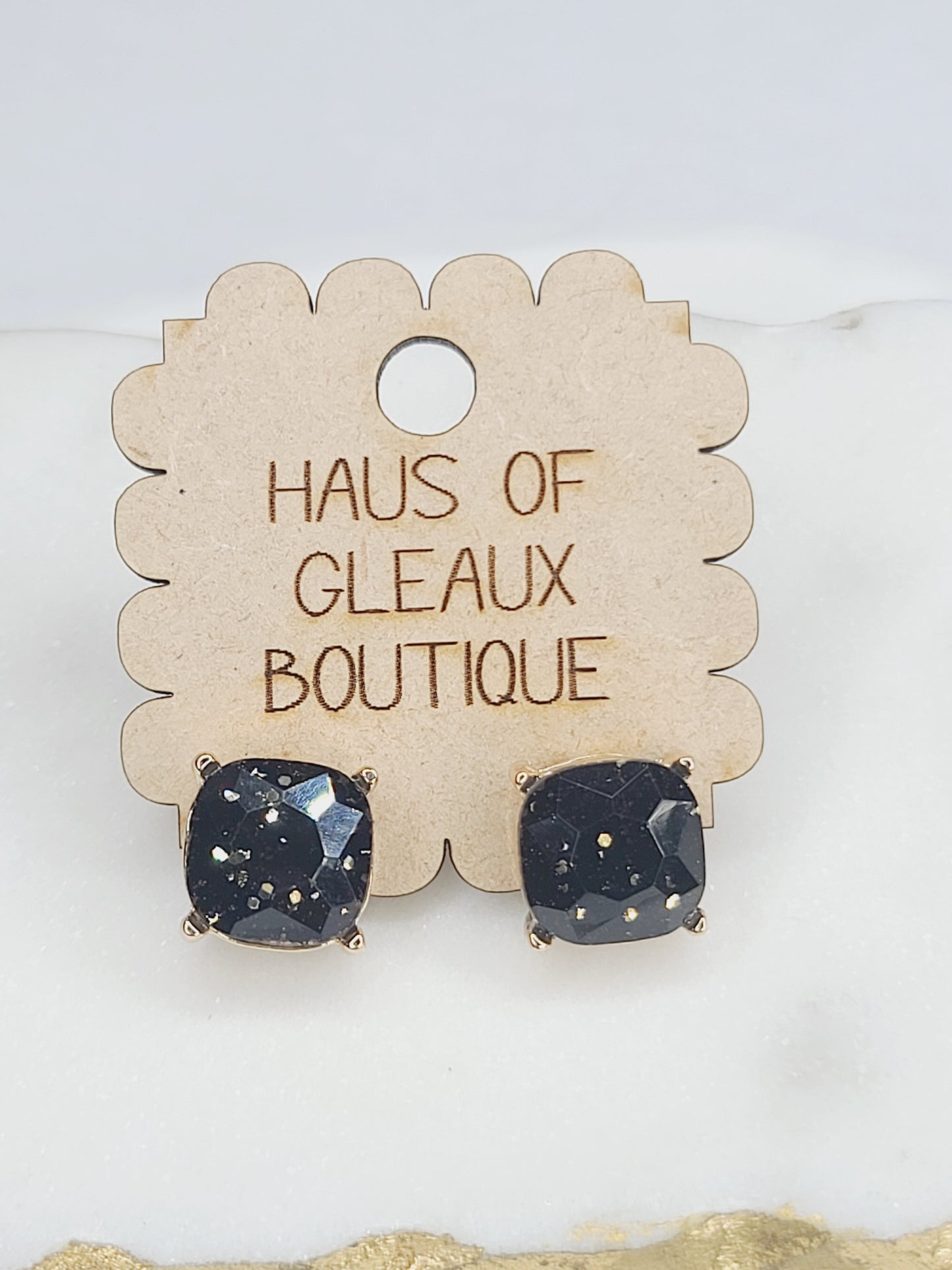Gleaux Stud Earrings